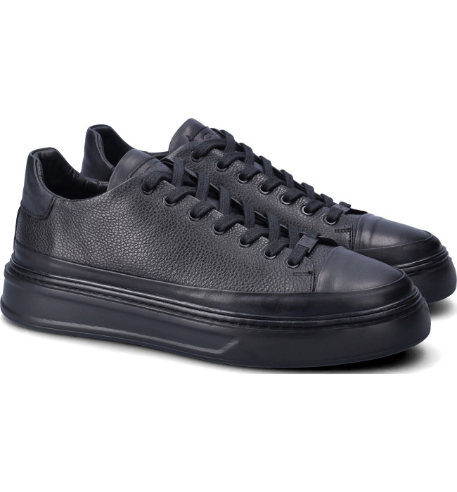 Dr Jell's sneakers black