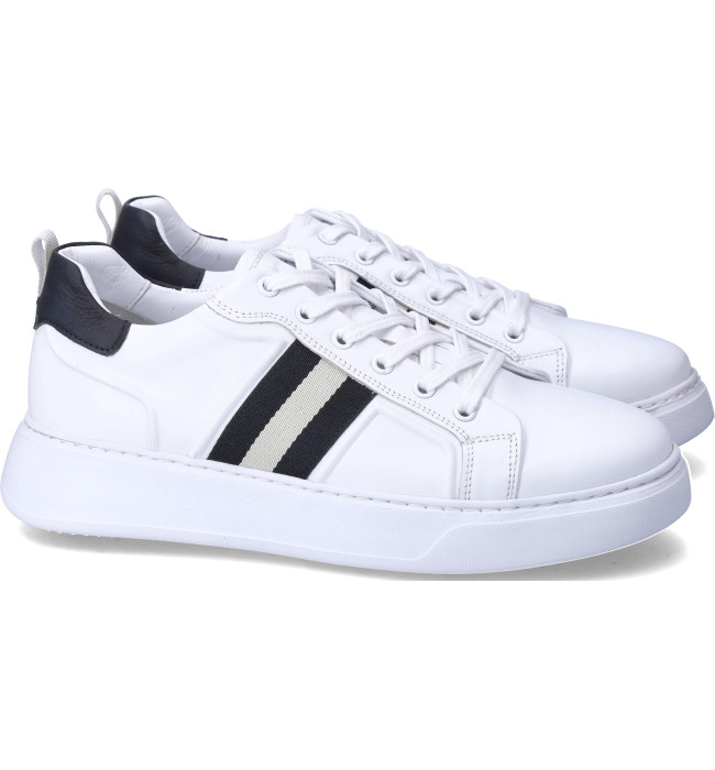 Dr Jell's sneakers white